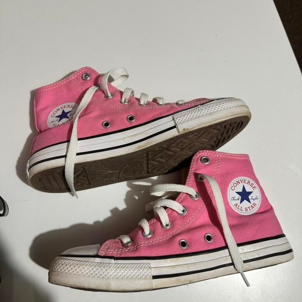 Preloved Kids Pink Converse High Tops Size 2.5 - Picture 2 of 5